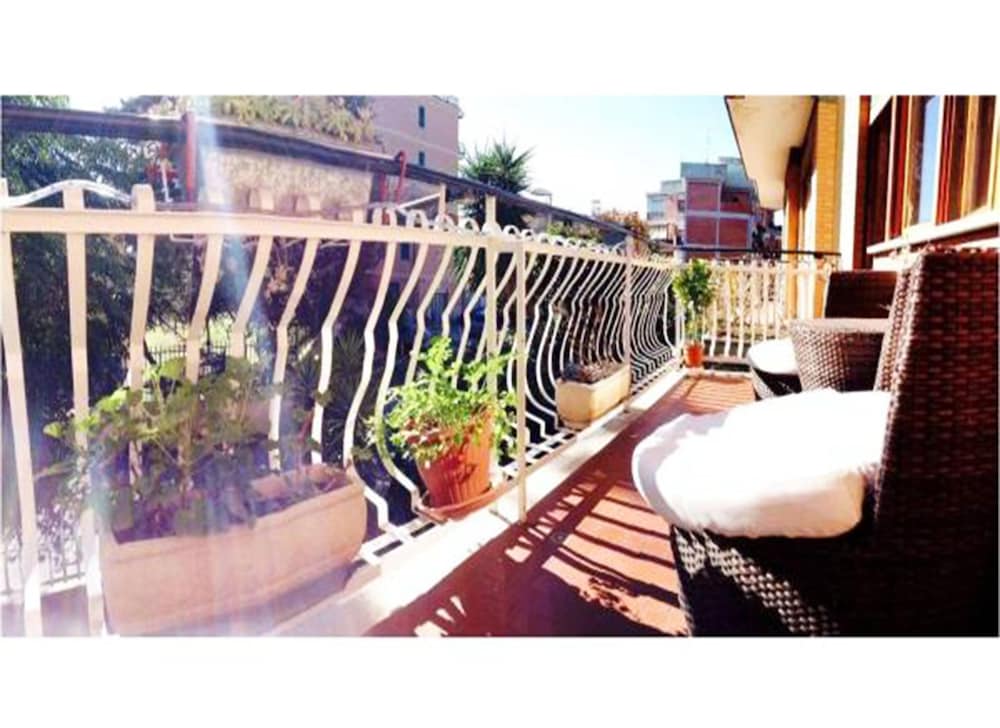 Casa Celeste — 4-Star Luxury Hotel in Rome, Italy