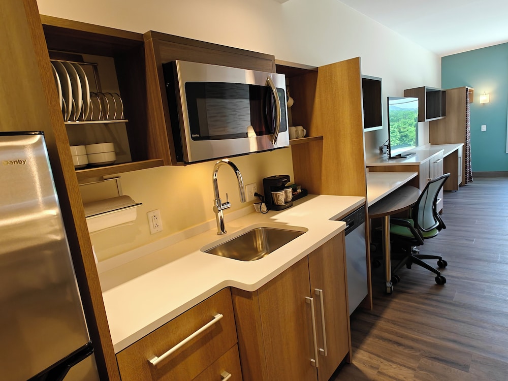 Home2 Suites by Hilton Bristol - photo 6