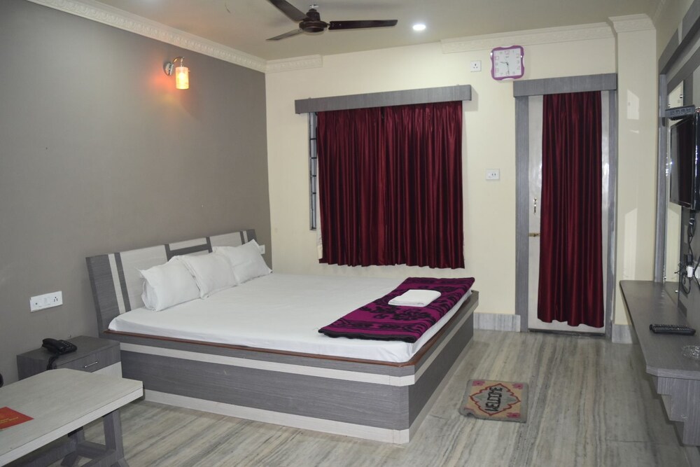 Hotel Mamoni Group in Digha, India