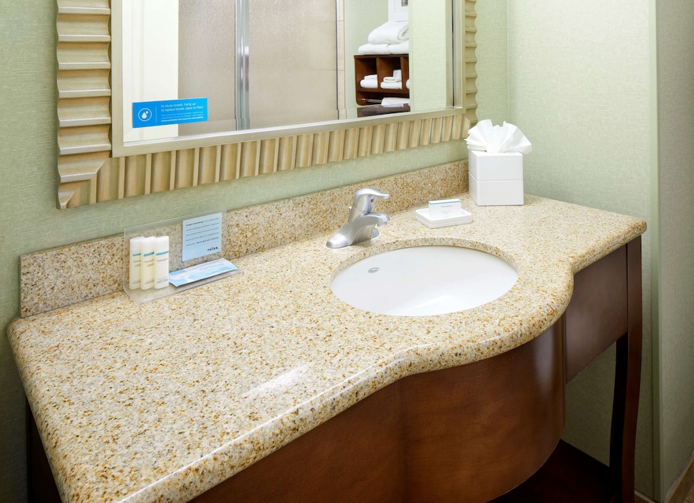 Hampton Inn & Suites Savannah Midtown - photo 17