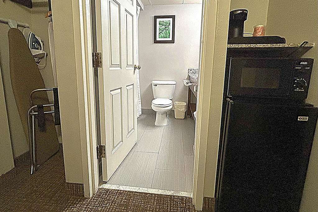 Quality Inn & Suites Tarboro Kingsboro - photo 11