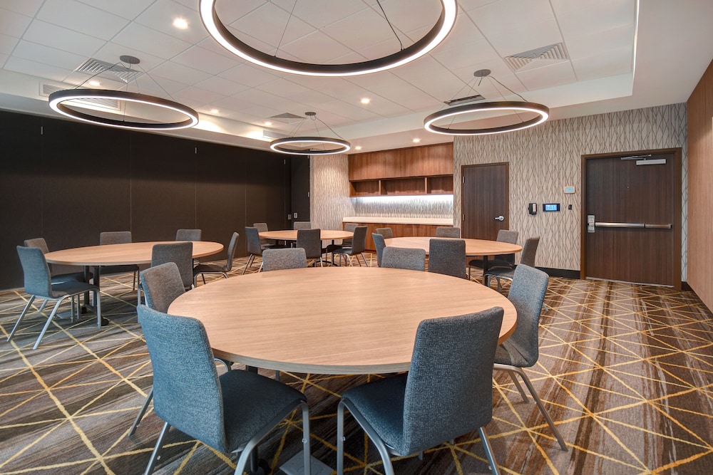 Holiday Inn Erie by IHG - photo 44