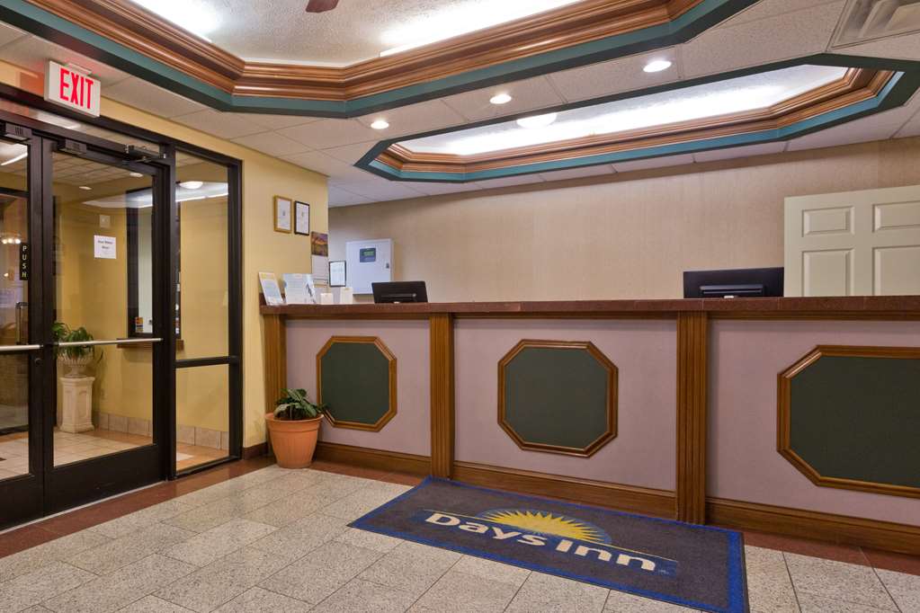 Days Inn by Wyndham Franklin - photo 4
