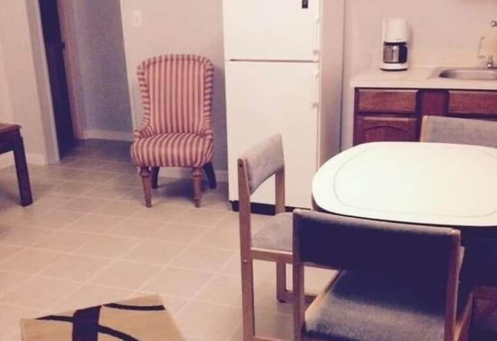 Ocean Avenue Inn - photo 28