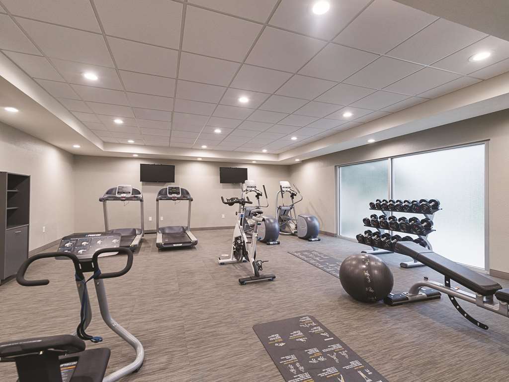 La Quinta Inn & Suites by Wyndham Oklahoma City NW Expwy - photo 17