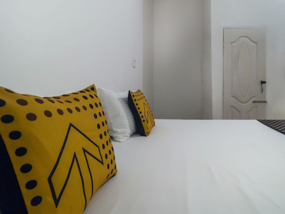 Spot On 47436 Motel Vishesh