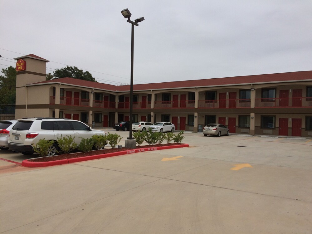 Palace Inn Sam Houston - photo 22