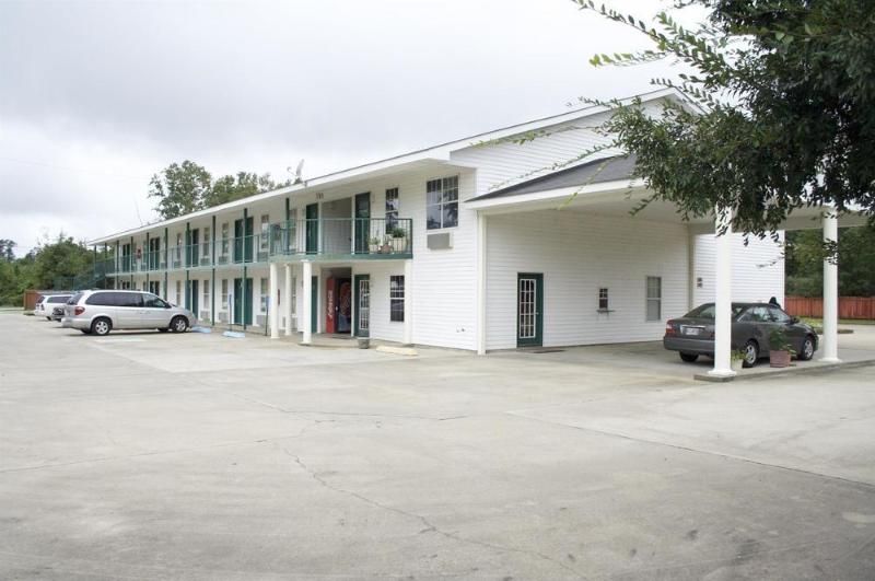 Glennville Inn - photo 16