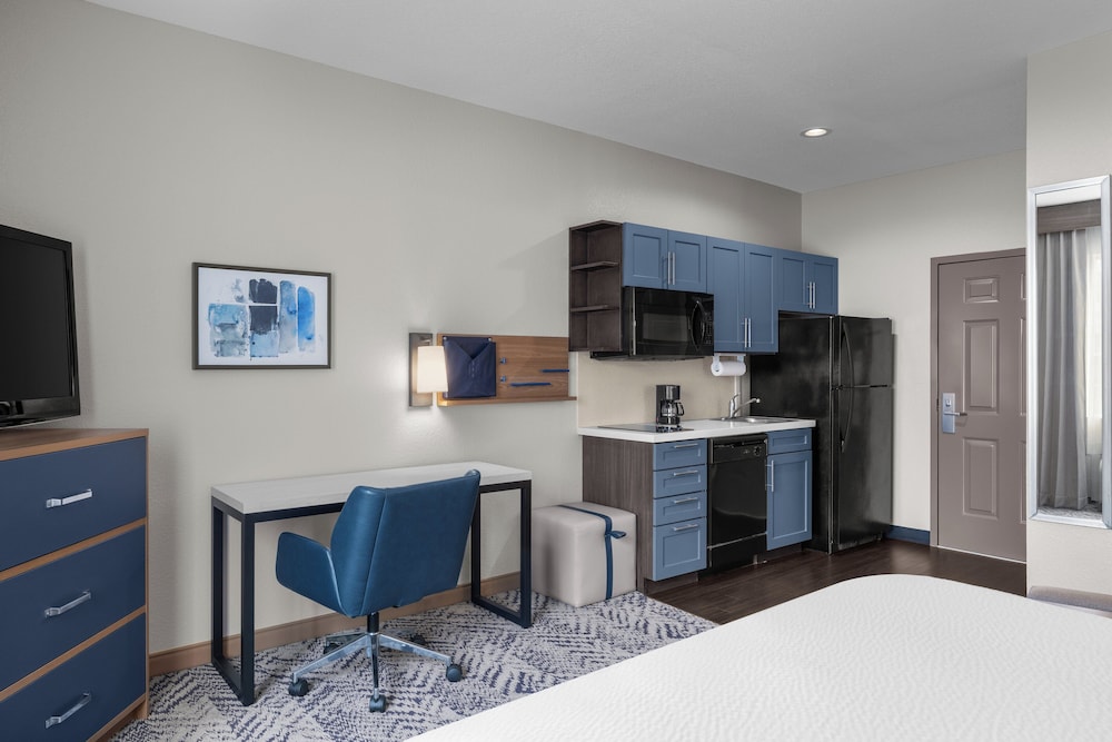 Candlewood Suites Alexandria by IHG - photo 8