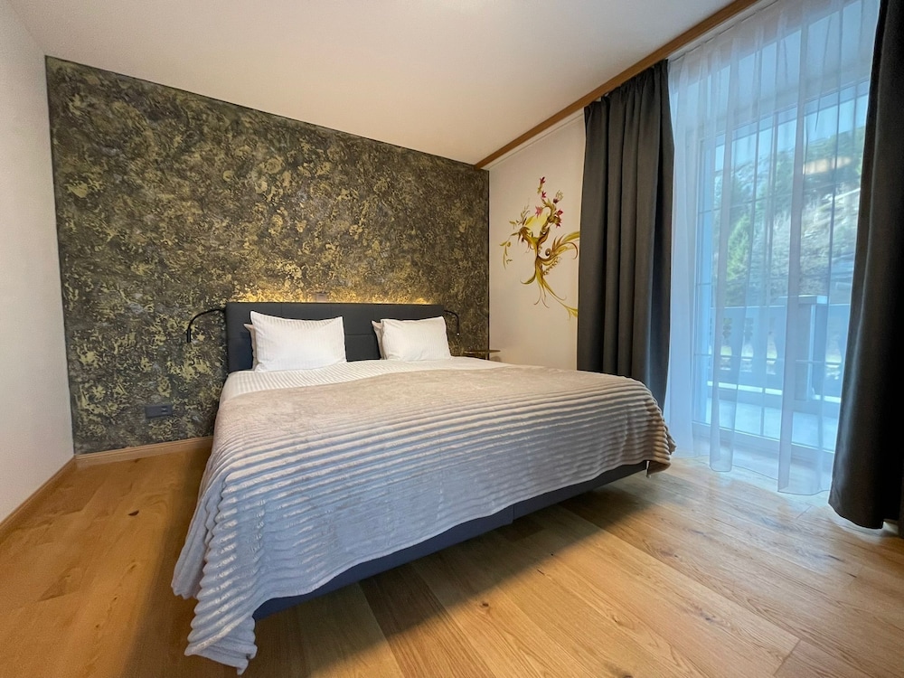 Gemmi Hotel & Spa — Kandersteg — photo 2