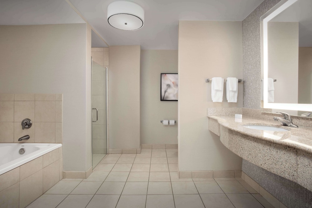 Hilton Garden Inn Columbia Harbison - photo 31