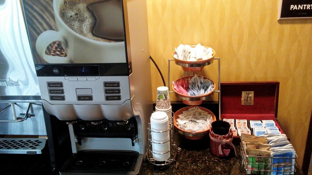 Spark by Hilton Glendive - photo 30