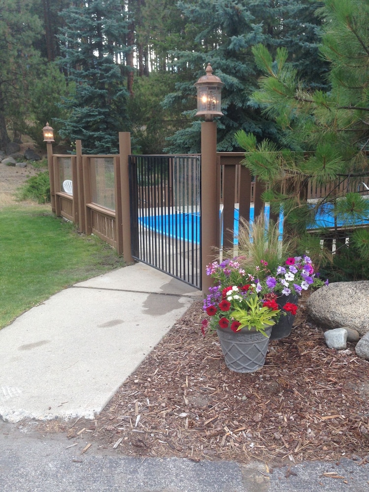 Alpine Rivers Inn - photo 24