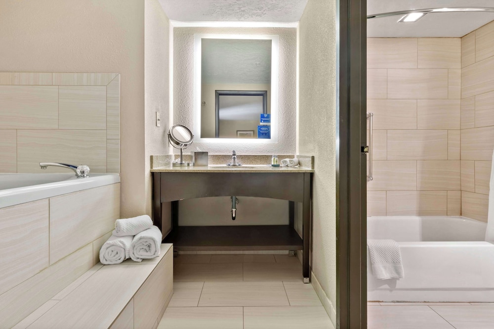DoubleTree by Hilton Hotel Park City The Yarrow - photo 44