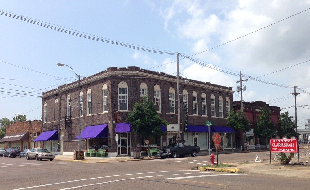 The Holy Moly Blues Central — hotel in Clarksdale