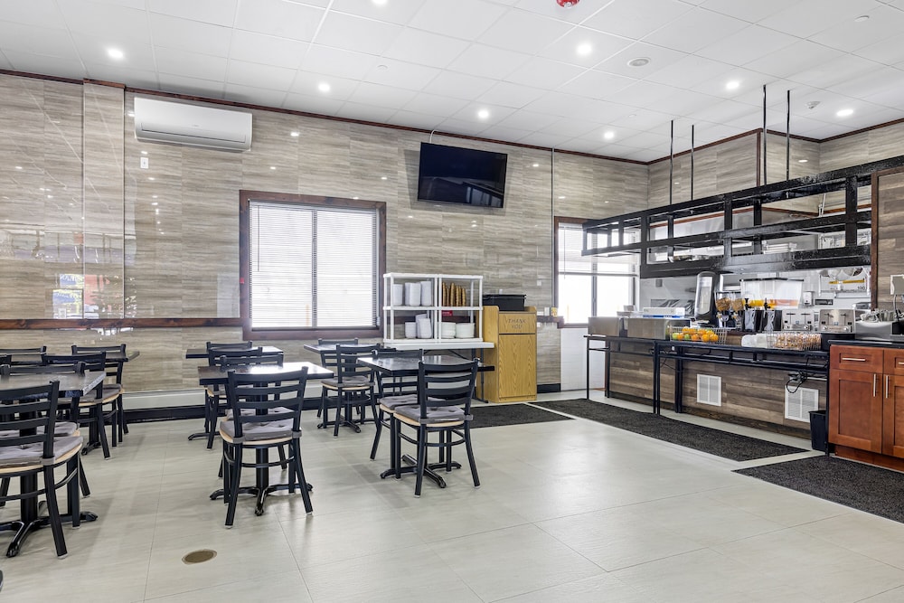 Highbridge Hotel - photo 23