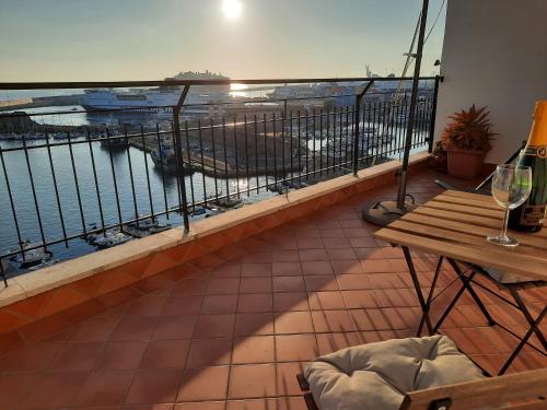 Mare Fuori Apartment — 4-Star Luxury Hotel in Civitavecchia, Italy