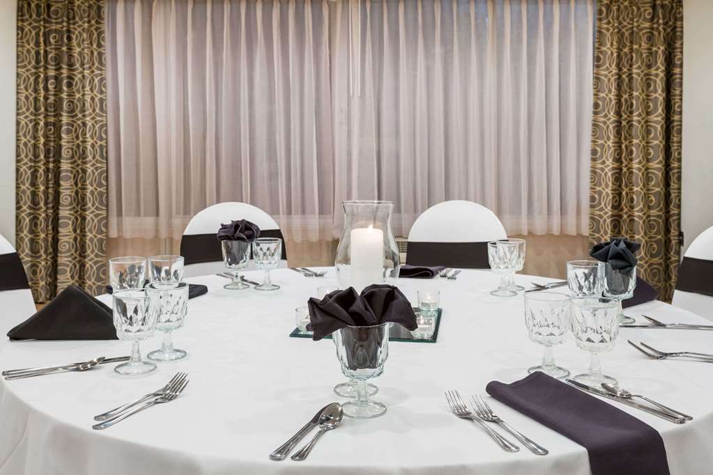 Wyndham Garden Greensboro - photo 20