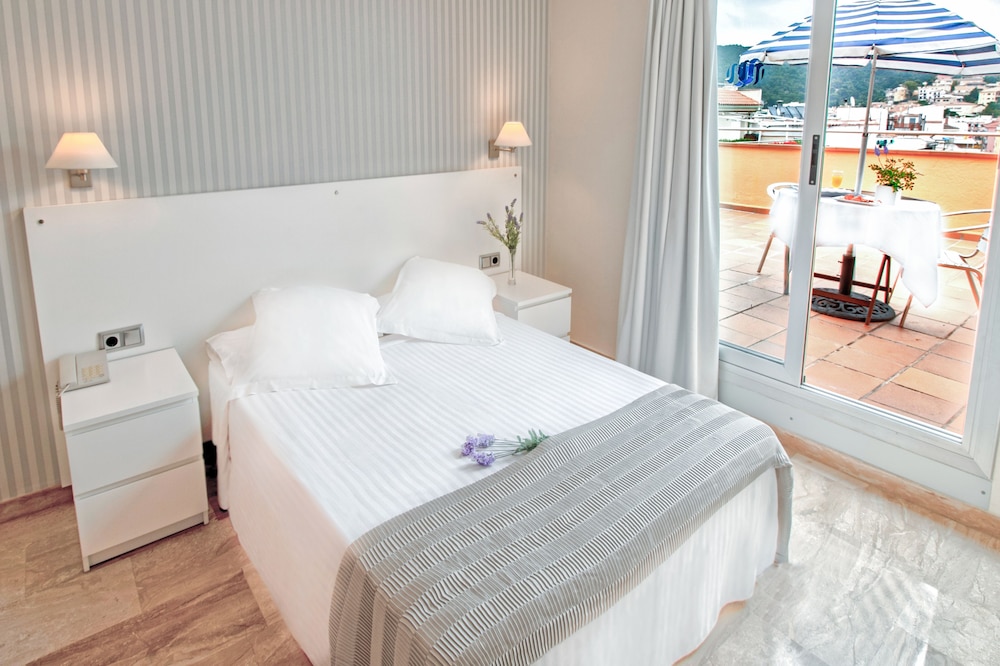 Hotel Turissa — hotel in Tossa De Mar