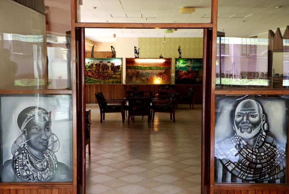 The Equator Hotel — Arusha — photo 3