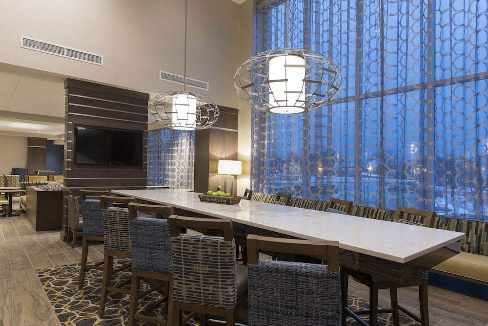 Hampton Inn & Suites Grand Rapids Downtown - photo 66