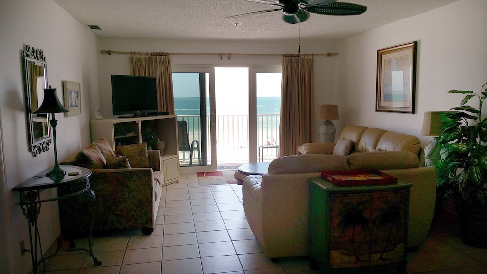 Sea Breeze Resort By Trs - photo 25