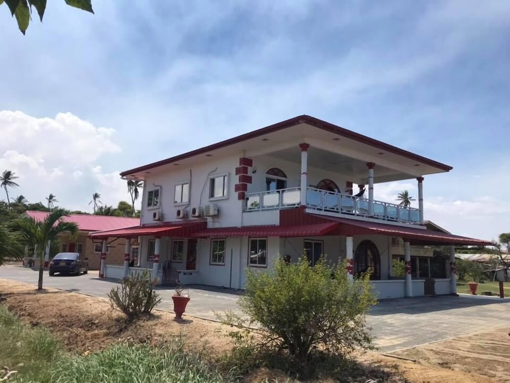 Zeedijk Resort Nickerie in Nieuw Nickerie, Suriname