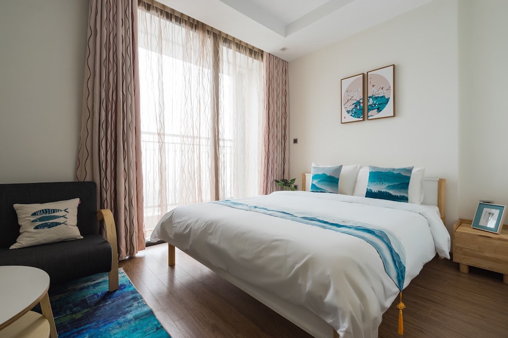 Sunny Vinhomes GreenBay Residences — 4-Star Luxury Hotel in Hanoi, Vietnam