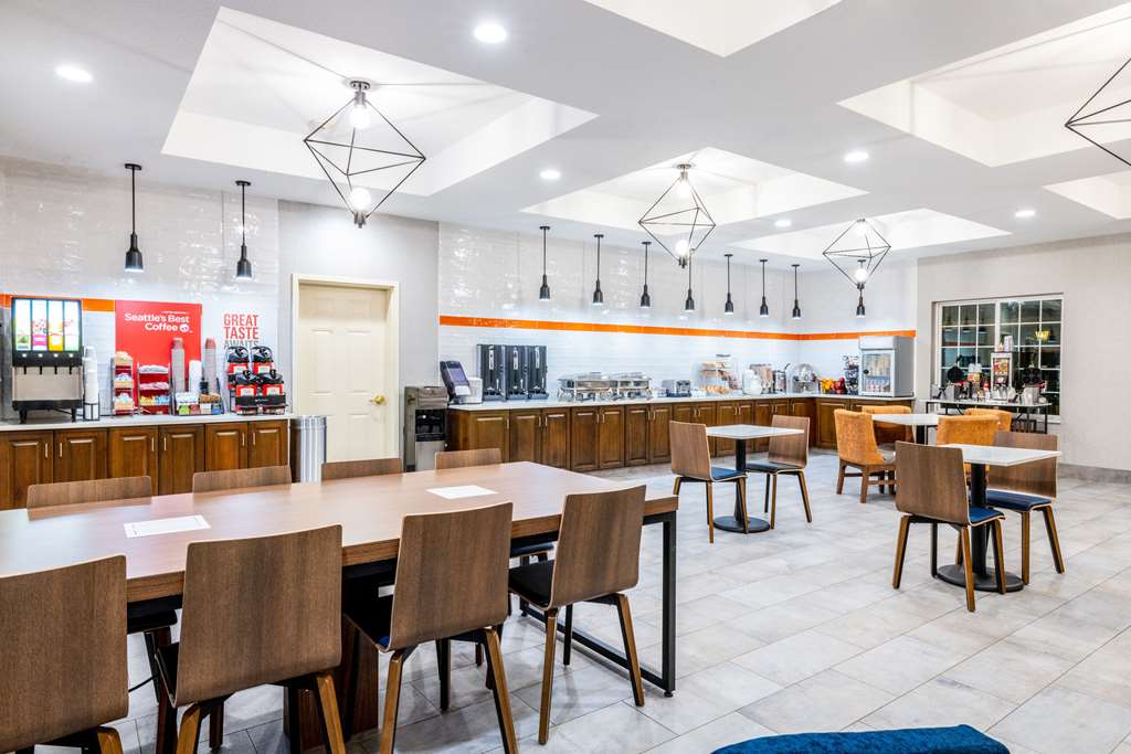 La Quinta Inn & Suites by Wyndham St. George - photo 47