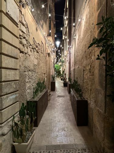 Suite Moen Ortigia — 4-Star Luxury Hotel in Siracusa, Italy