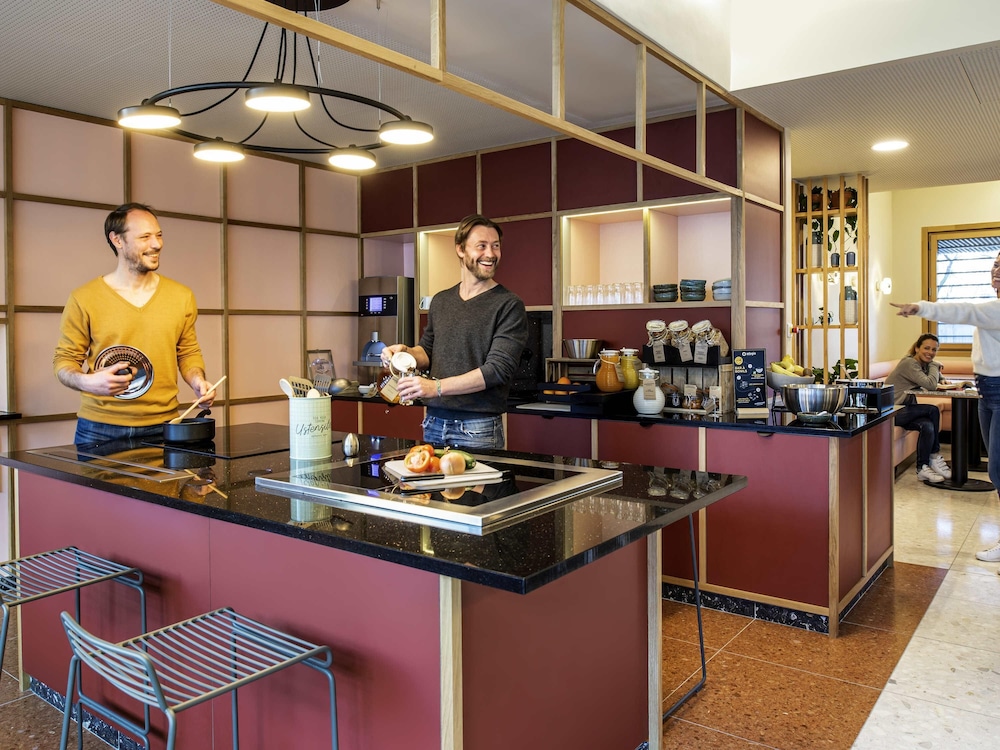 מזון ומשקאות