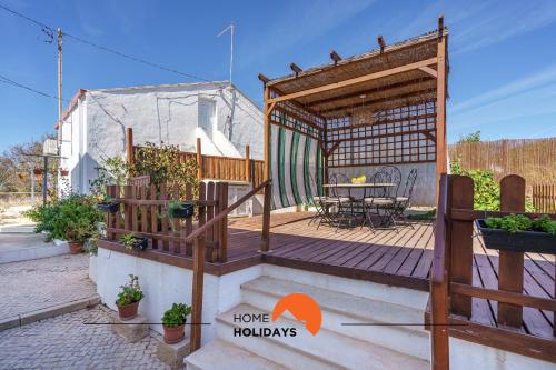 #236 Texugueiras 148 by Home Holidays — 4-Star Luxury Hotel in Ferreiras, Portugal