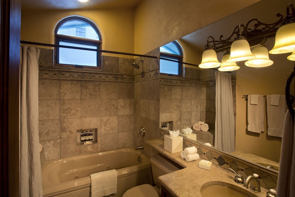 Alpine Village Suites - photo 35