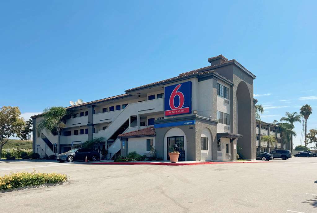 Motel 6 Bellflower CA Los Angeles - featured photo