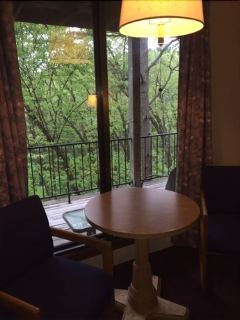 Compton Ridge Resort - photo 5