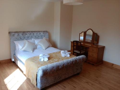 Tullynacrunat Lodge — 4-Star Luxury Hotel in Castleblayney, Republic of Ireland