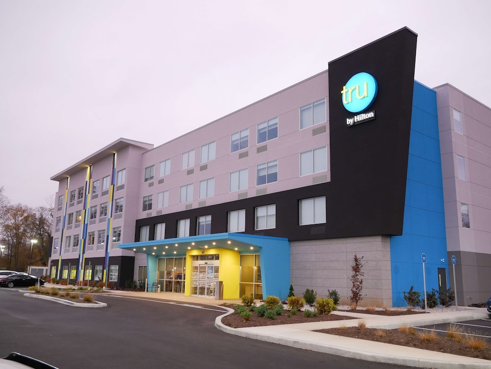 Tru By Hilton Chambersburg PA - featured photo