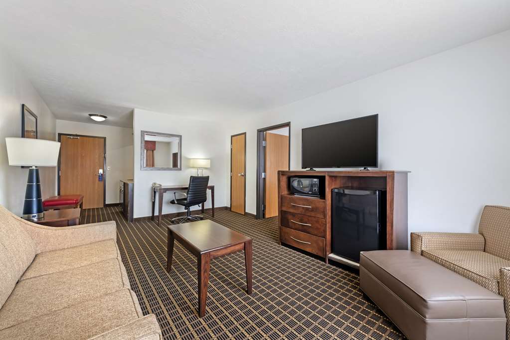 Best Western Plus Eagleridge Inn & Suites - photo 14