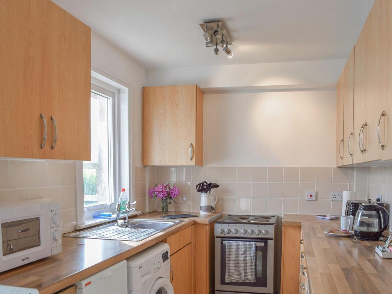 Burnside Cottage — 4-Star Luxury Hotel in Isle Of Islay, United Kingdom