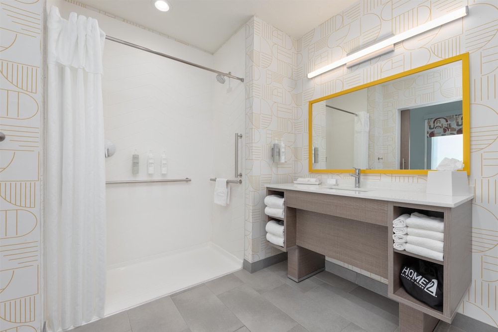 Home2 Suites by Hilton Paris - photo 29