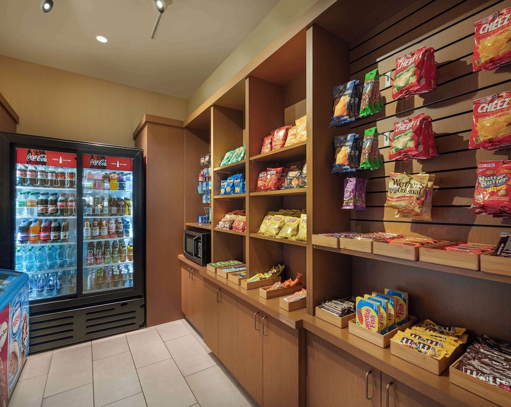 Hilton Indianapolis Hotel & Suites - photo 37