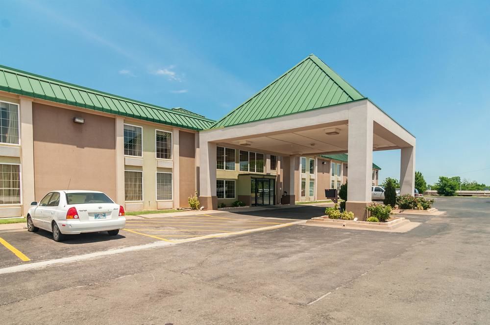 Suburban Extended Stay South of Downtown tinker AF - photo 31