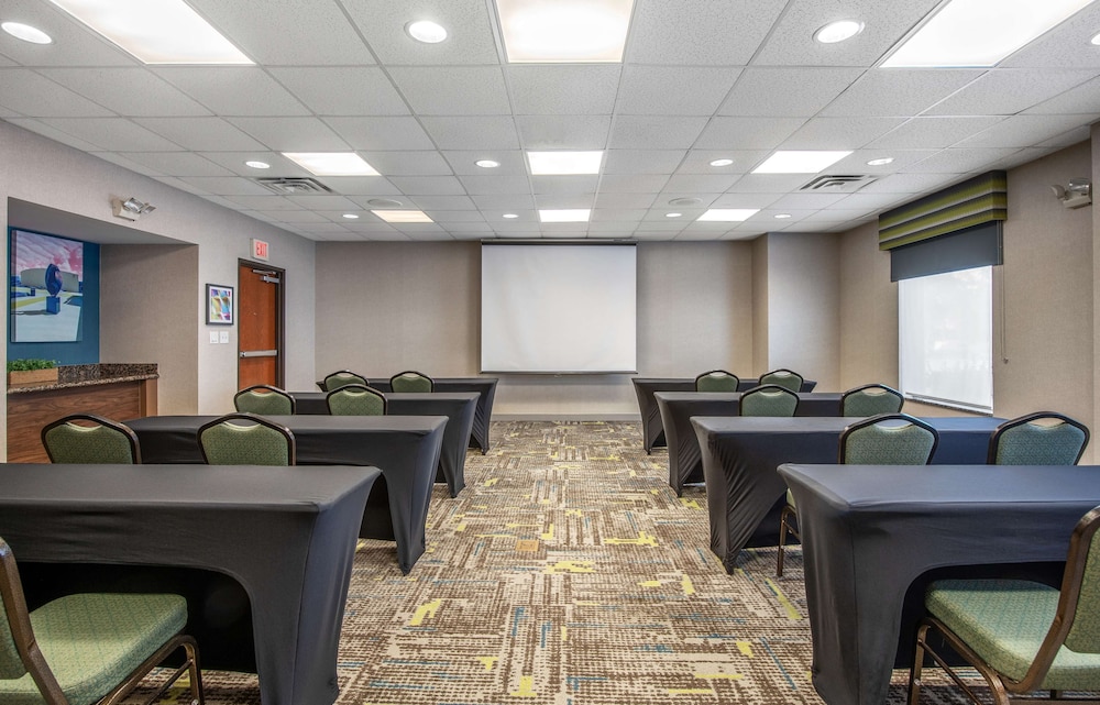 Hampton Inn & Suites Dallas Allen - photo 32