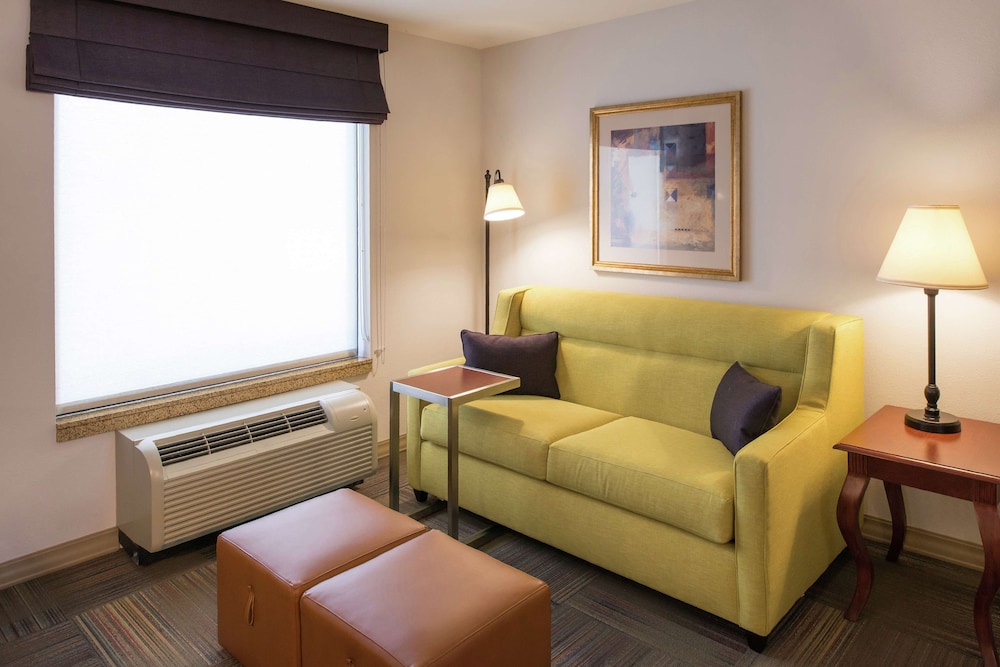 Hampton Inn & Suites Rifle - photo 29