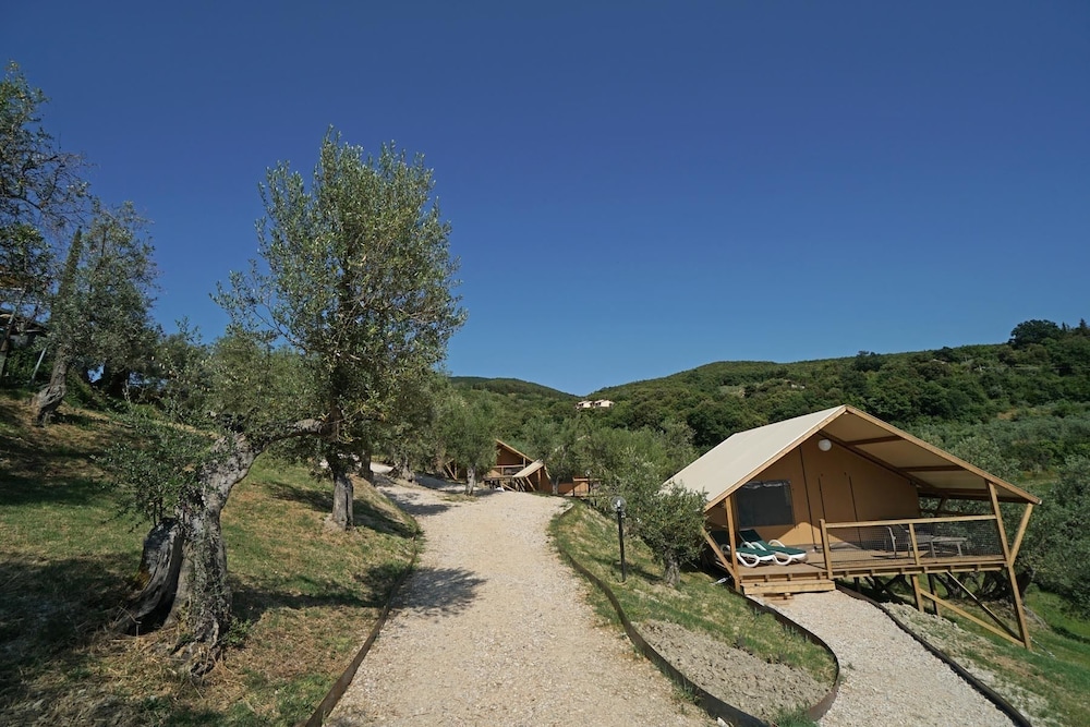 Glamping Tuscany Podere Cortesi — Santa Luce