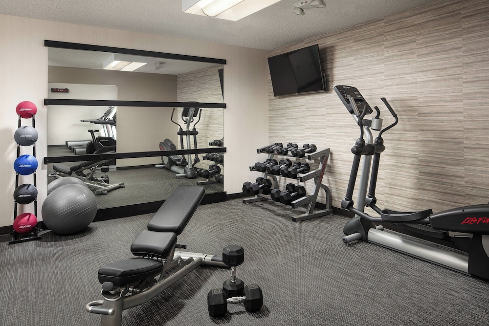 Courtyard by Marriott Anaheim Buena Park - photo 25