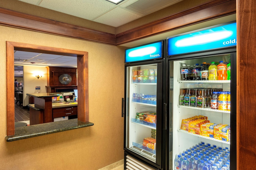 Hampton Inn Rawlins - photo 78