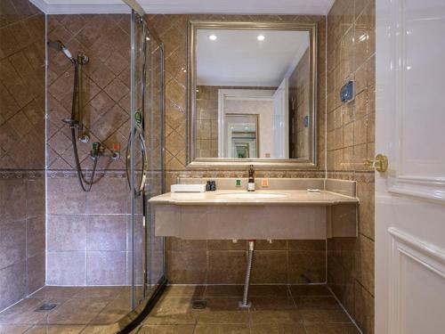 Victoria Hotel — Manzhouli