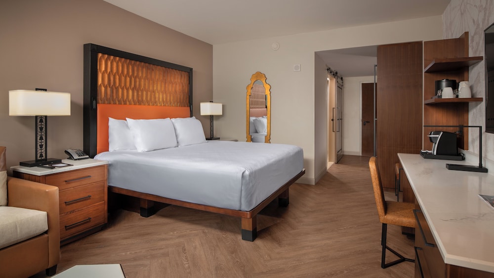 Disneys Coronado Springs Resort - photo 7