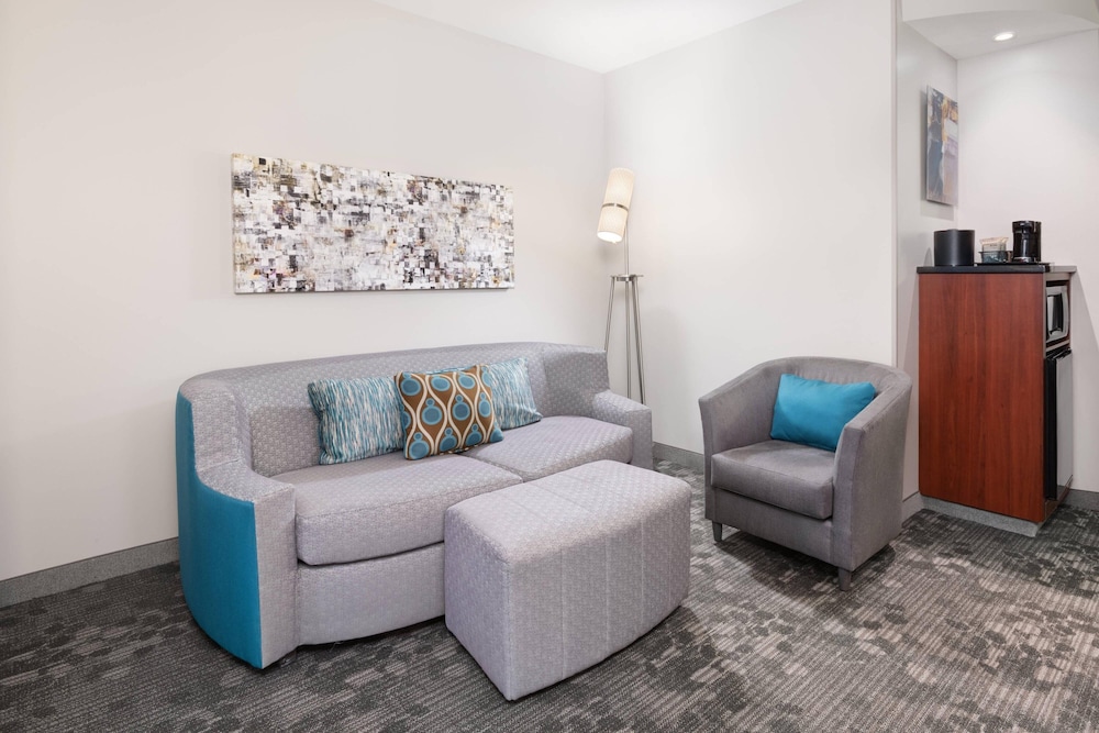 Courtyard by Marriott Pittsburgh Washington Meadow Lands - photo 12